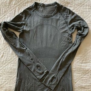 Swiftly tech long sleeved crew neck